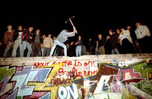 Mauerfall, 1989